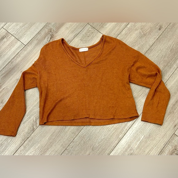 Altar'd State Sweaters - Altar'd State Burnt Orange Cropped v neck Sweater, Women's Size S